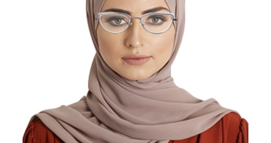 تجربة النظارة على صورة شخصية قبل الشراء