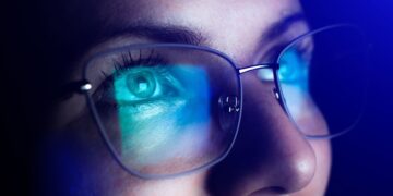 عدسات بلوكت للحماية من الشاشات (عدسات البلوكت): حقيقة أم مجرد دعاية